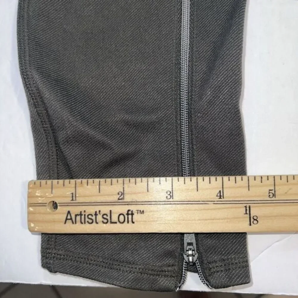 Athleta Trailsetter Ponte‎ Motion Pants Yosemite Olive Green Athletic Size 4